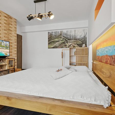 Wooden Touch Studio Brasov Luaran gambar