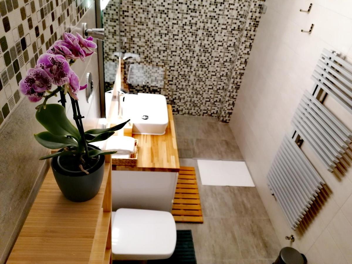 Wooden Touch Studio Brasov Luaran gambar