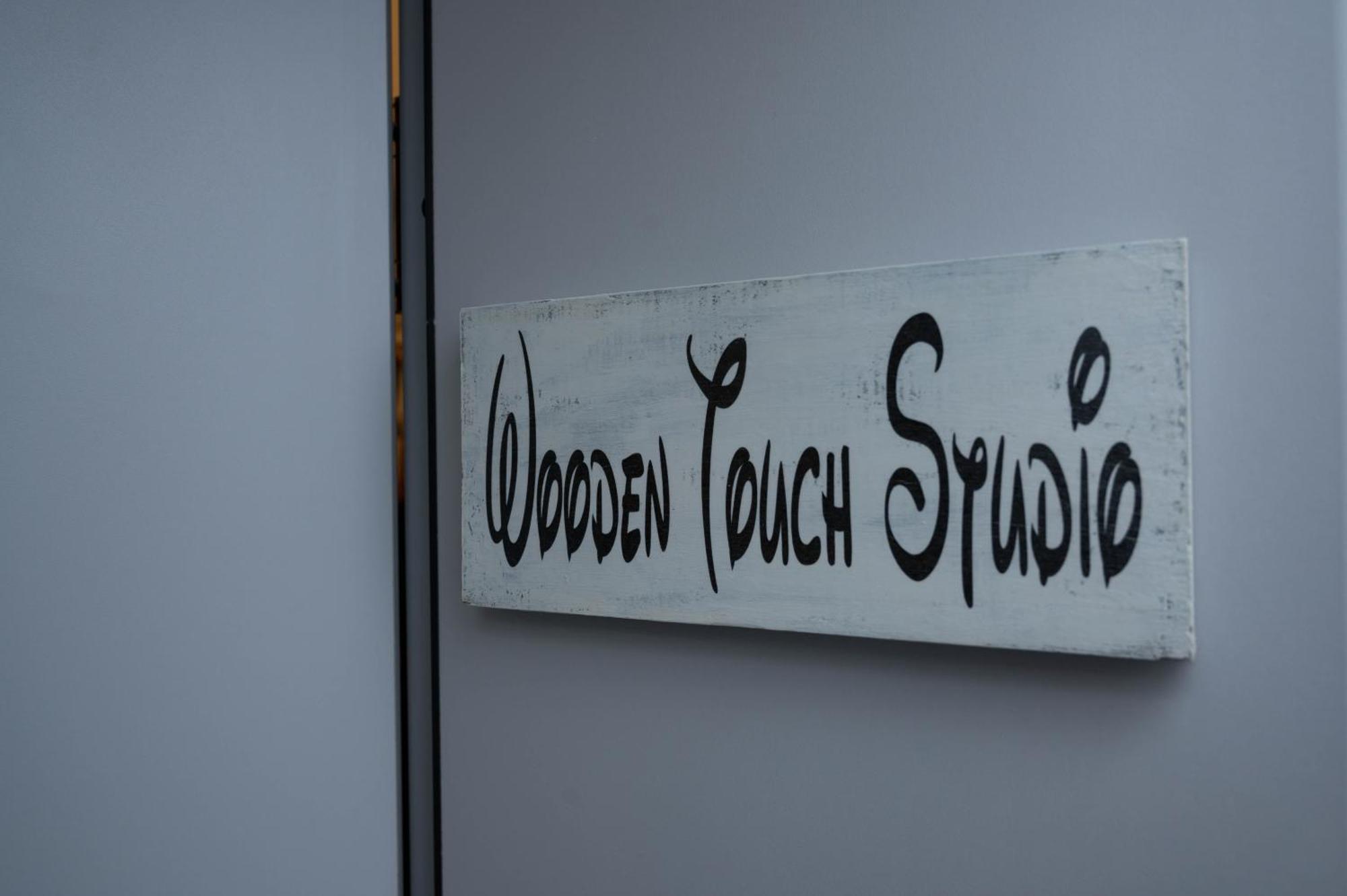 Wooden Touch Studio Brasov Luaran gambar
