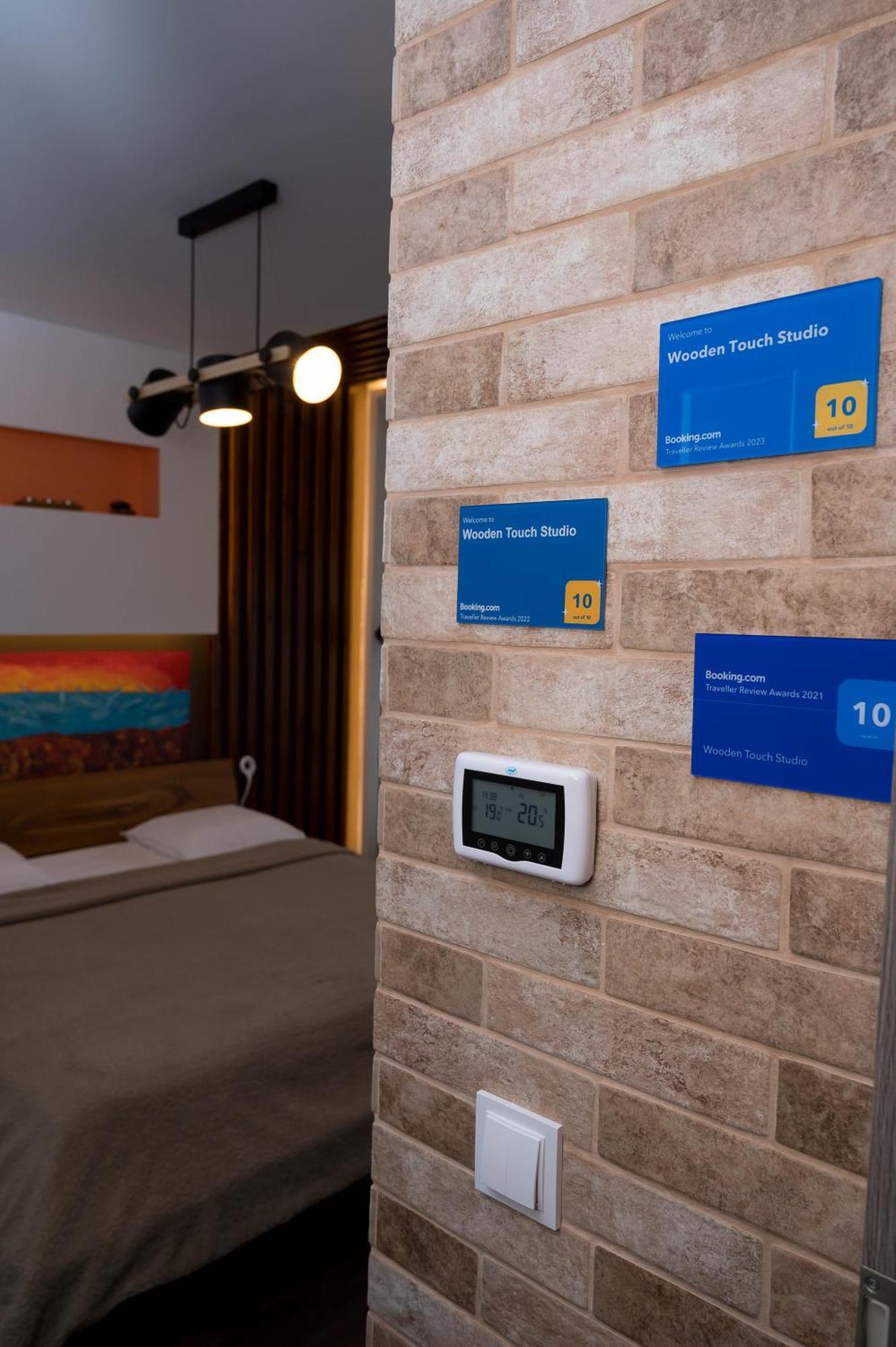 Wooden Touch Studio Brasov Luaran gambar
